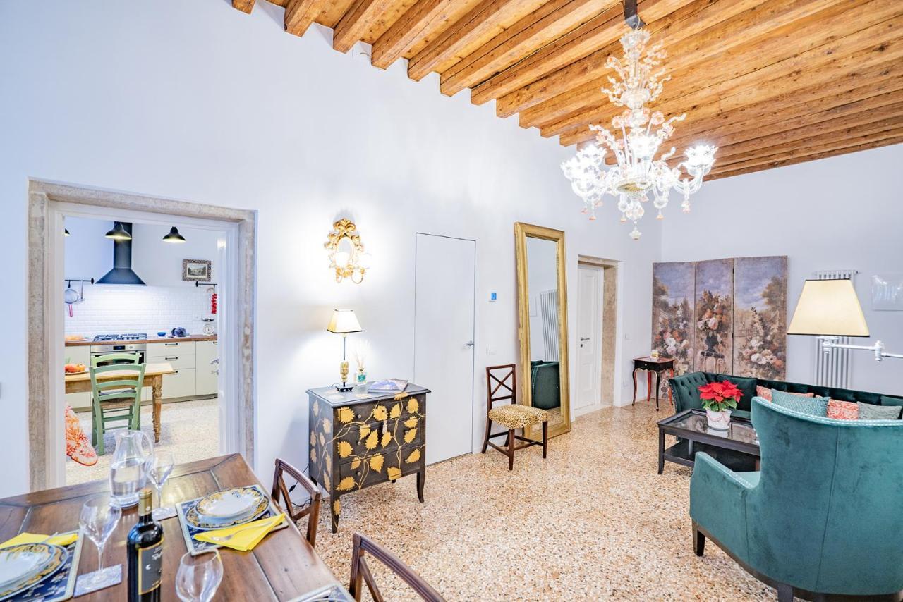 Ca' San Beneto Completely Refurbished In A Fabulously Central Area Венеция Экстерьер фото