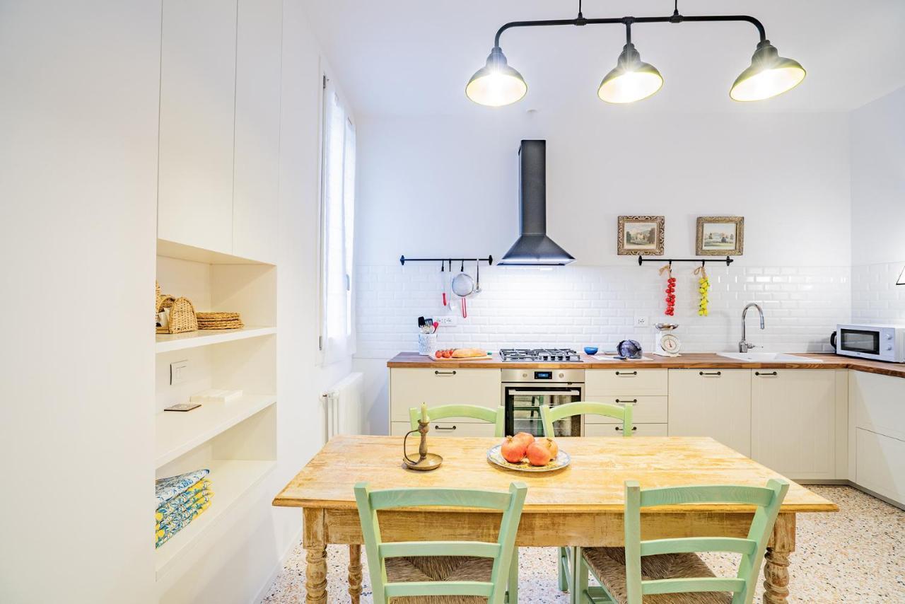 Ca' San Beneto Completely Refurbished In A Fabulously Central Area Венеция Экстерьер фото